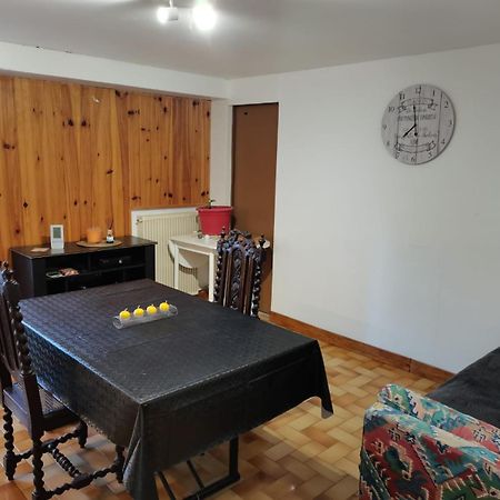 Mon Petit Studio Apartment Montmorillon Ngoại thất bức ảnh